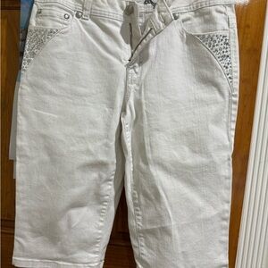 Women Bermuda shorts